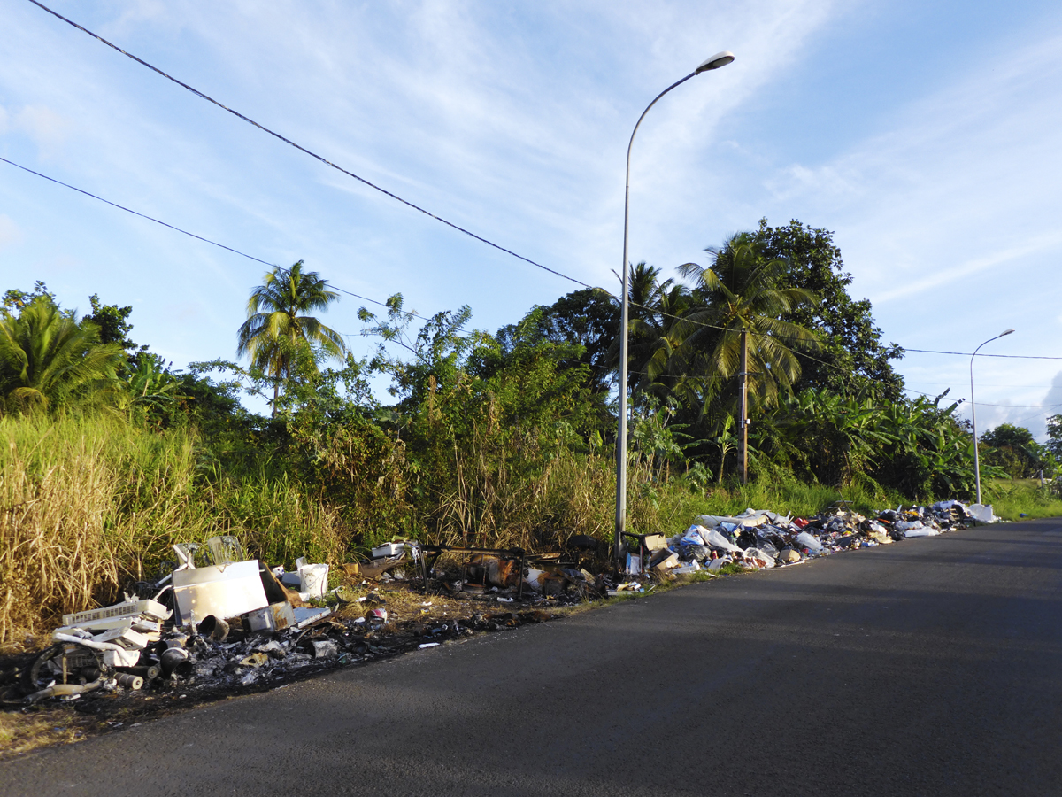 Wild dumping @ Sainte-Rose (Basse-Terre)